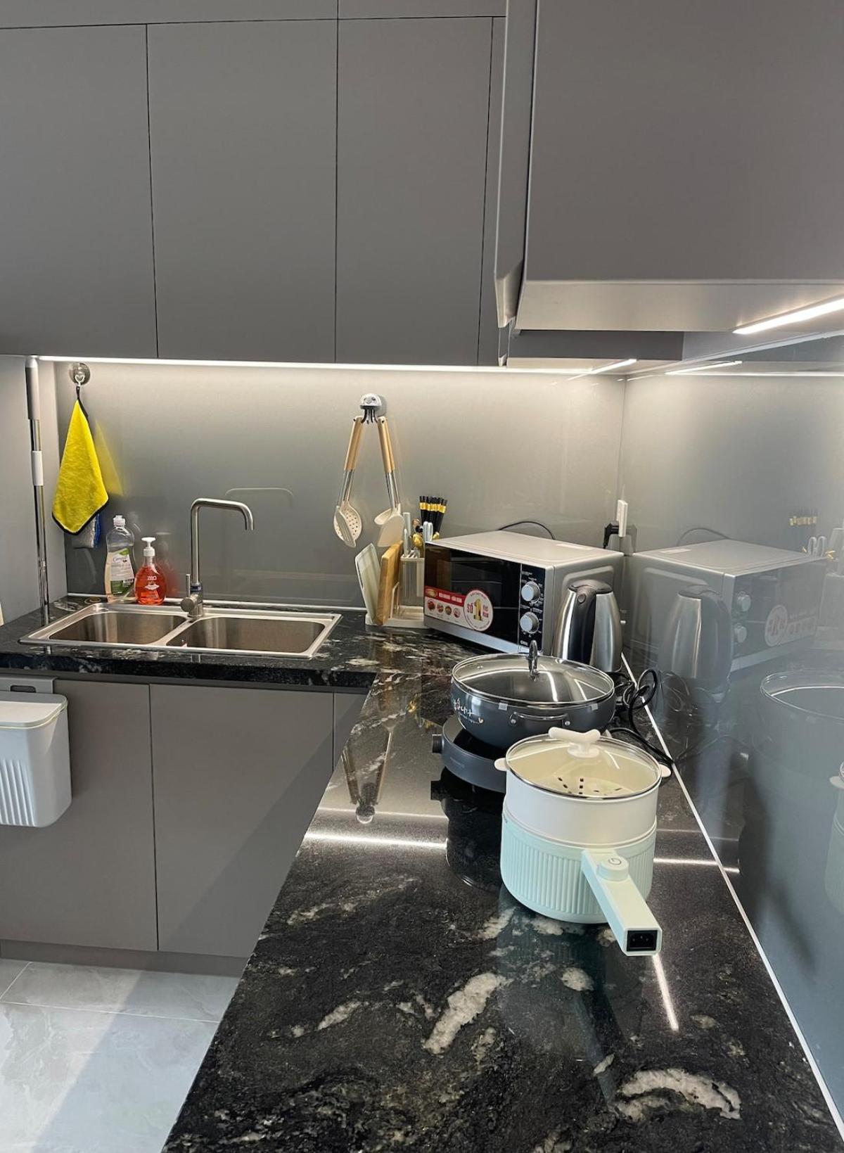 Apartment Sweet The Privia Khang Dien